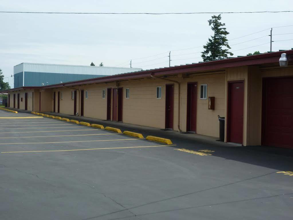 Budget Inn Motel Woodburn Exterior photo